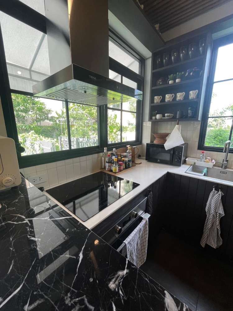 ขายบ้านสาทร นราธิวาส : 📢👇ขาย ที่ดิน พร้อม Home office ใจกลางเมือง ใกล้ แหล่งเศรษฐกิจ และ ร้านอาหารดัง มากมาย บนพื้นที่ใหญ่ 381 ตร.ว ทรง สี่เหลี่ยมผืนผ้า