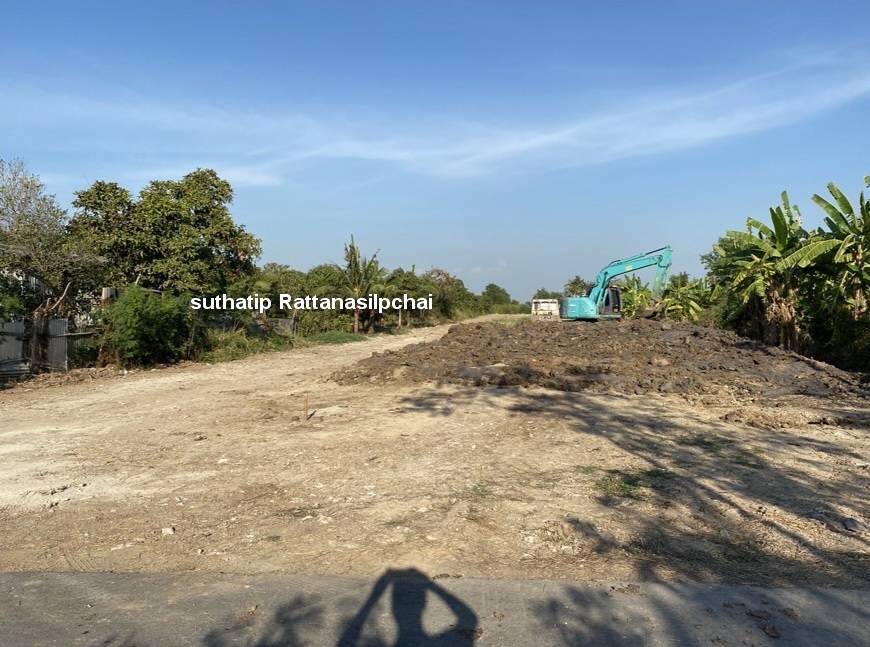 For SaleLandNakhon Pathom : Land for sale, good location, next to Bua Pak Road, Bang Len District, Nakhon Pathom Province.