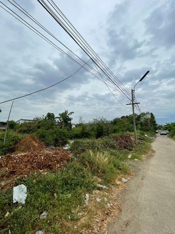 For SaleLandLadprao101, Happy Land, The Mall Bang Kapi : Land for sale in Bang Kapi, Nawamin Rd.