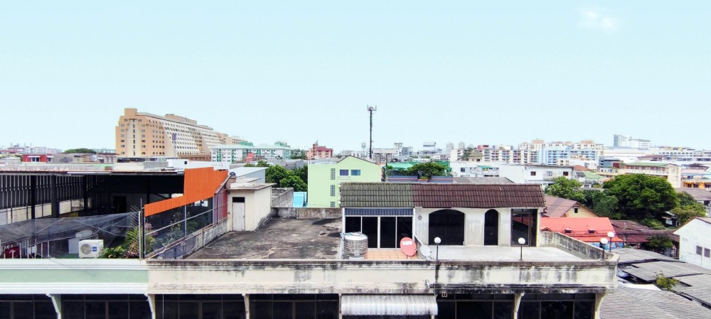 ขายคอนโดลาดพร้าว101 แฮปปี้แลนด์ : ขาย มโนกิตติ์ คอนโดมิเนียม ขนาด 30 ตรม. รีโนเวทใหม่ ลาดพร้าว 132 พร้อมอยู่