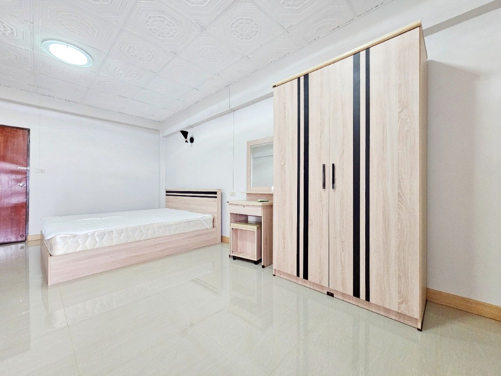 ขายคอนโดลาดพร้าว101 แฮปปี้แลนด์ : ขาย มโนกิตติ์ คอนโดมิเนียม ขนาด 30 ตรม. รีโนเวทใหม่ ลาดพร้าว 132 พร้อมอยู่