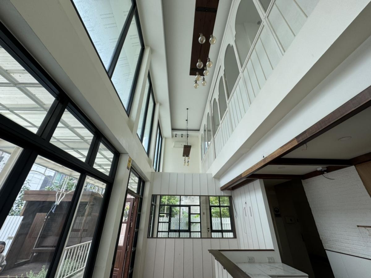 ให้เช่าร้านค้า/ตลาดนัดสุขุมวิท อโศก ทองหล่อ : 📌บ้านให้เช่า เหมาะสำหรับ คาเฟ่,ร้านอาหาร, Fine dining, Omakase , Brunch, Workshop  ทำเลเอกมัย