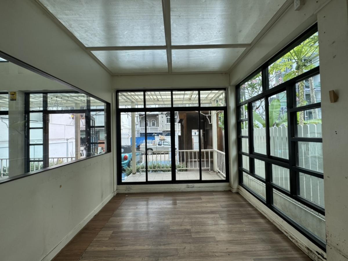 ให้เช่าร้านค้า/ตลาดนัดสุขุมวิท อโศก ทองหล่อ : 📌บ้านให้เช่า เหมาะสำหรับ คาเฟ่,ร้านอาหาร, Fine dining, Omakase , Brunch, Workshop  ทำเลเอกมัย