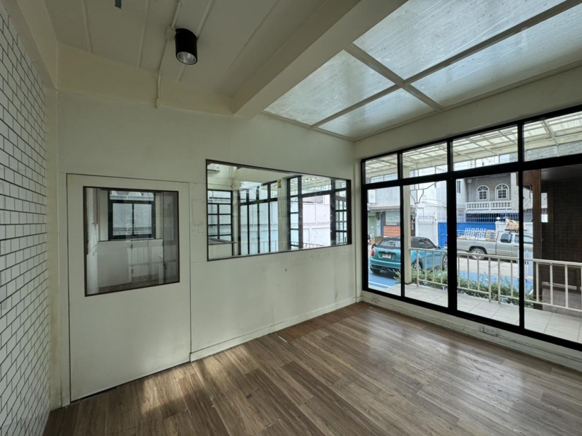 ให้เช่าร้านค้า/ตลาดนัดสุขุมวิท อโศก ทองหล่อ : 📌บ้านให้เช่า เหมาะสำหรับ คาเฟ่,ร้านอาหาร, Fine dining, Omakase , Brunch, Workshop  ทำเลเอกมัย