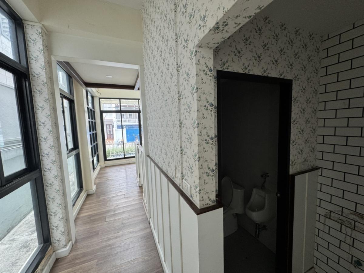 ให้เช่าร้านค้า/ตลาดนัดสุขุมวิท อโศก ทองหล่อ : 📌บ้านให้เช่า เหมาะสำหรับ คาเฟ่,ร้านอาหาร, Fine dining, Omakase , Brunch, Workshop  ทำเลเอกมัย