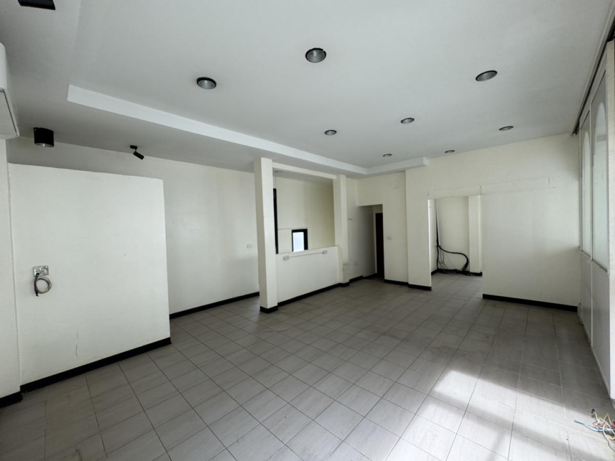 ให้เช่าร้านค้า/ตลาดนัดสุขุมวิท อโศก ทองหล่อ : 📌บ้านให้เช่า เหมาะสำหรับ คาเฟ่,ร้านอาหาร, Fine dining, Omakase , Brunch, Workshop  ทำเลเอกมัย