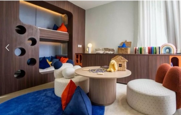 ขายบ้านพระราม 9 เพชรบุรีตัดใหม่ RCA : 🏷️ขาย บ้านเดียว 4ห้องนอนพร้อมห้องแม่บ้าน มีสวนข้างบ้าน,ลิฟท์ส่วนตัว ใจกลางเมืองเอกมัย พร้อมอยู่