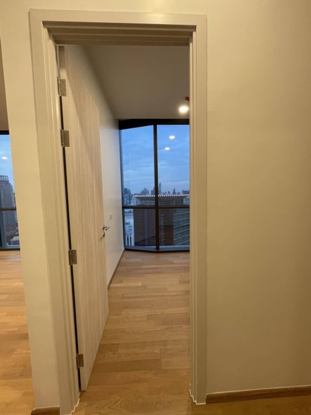 For SaleCondoRatchathewi,Phayathai : Selling condo, signing, signature 2, Mid -Town, Siam, 32, 3 bedrooms, 3 bathrooms, living space, 97 sq.m., beautiful view, BTS, Ratchathewi, can walk to Siam Paragon