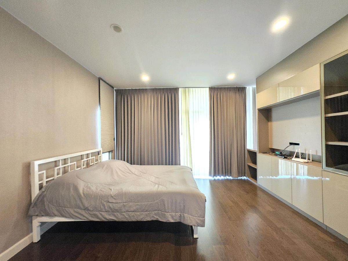 For SaleHousePattanakan, Srinakarin : Setthasiri, the most personal evolution, the only house in the alley is not attached to anyone 16.5 million 🚩