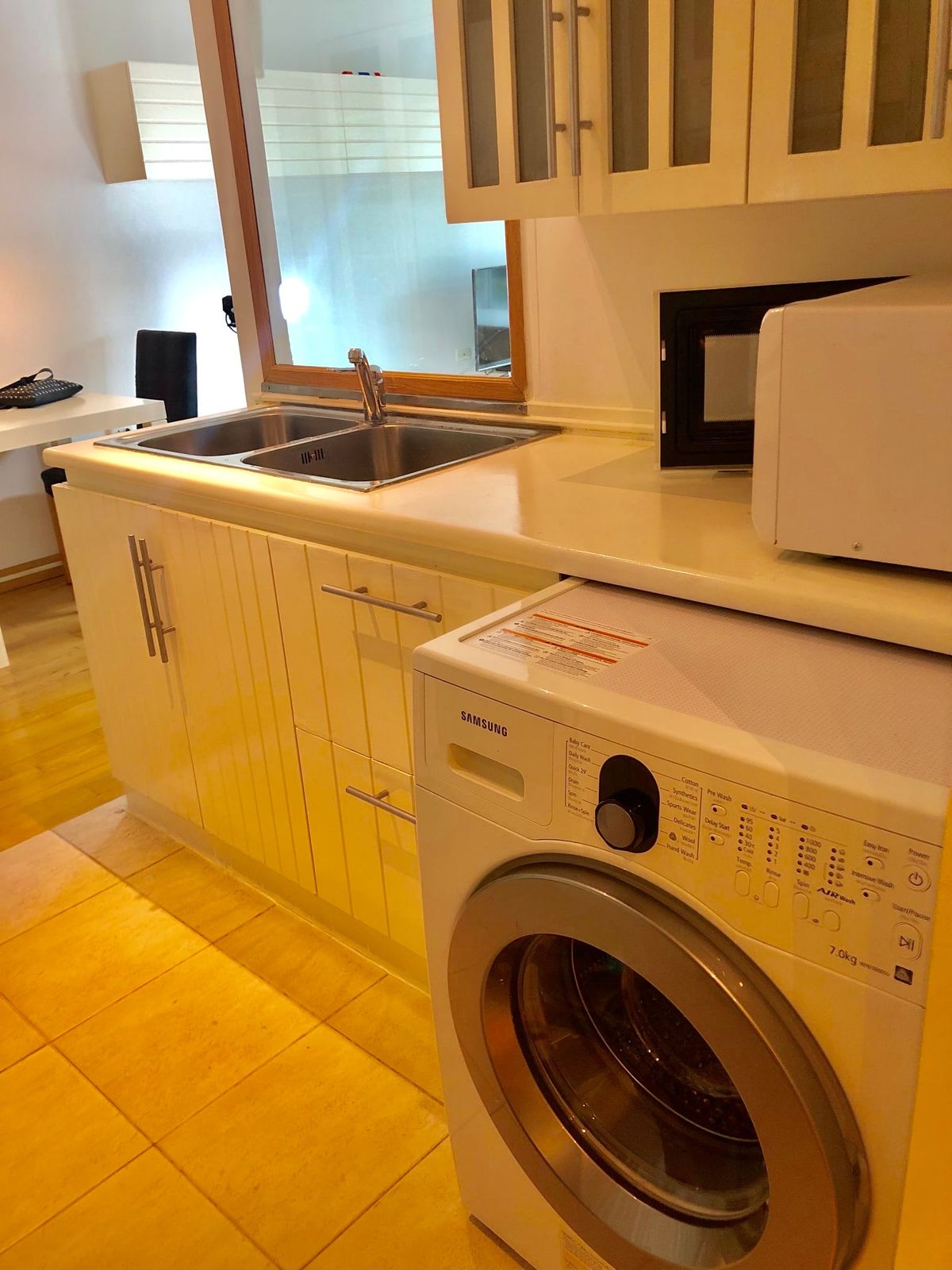 For SaleCondoRatchathewi,Phayathai : Noble House 67 sq.m.  Eng 中 日 Please add LINE ID @806qphgn o8415o5483