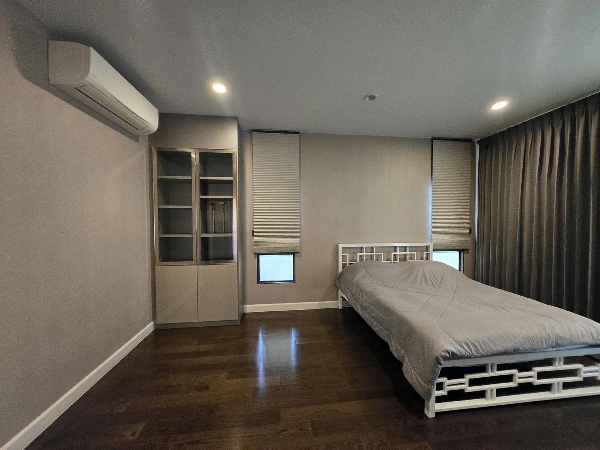 For SaleHousePattanakan, Srinakarin : Setthasiri, the most personal evolution, the only house in the alley is not attached to anyone 16.5 million 🚩