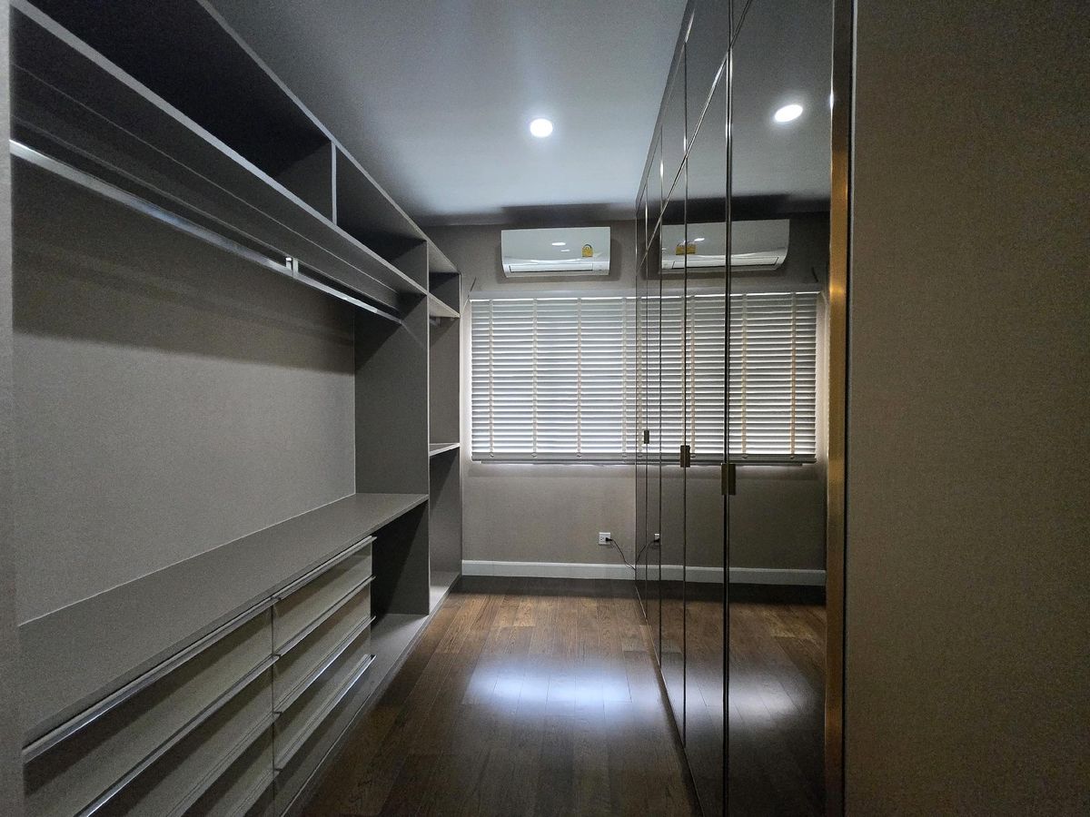 For SaleHousePattanakan, Srinakarin : Setthasiri, the most personal evolution, the only house in the alley is not attached to anyone 16.5 million 🚩