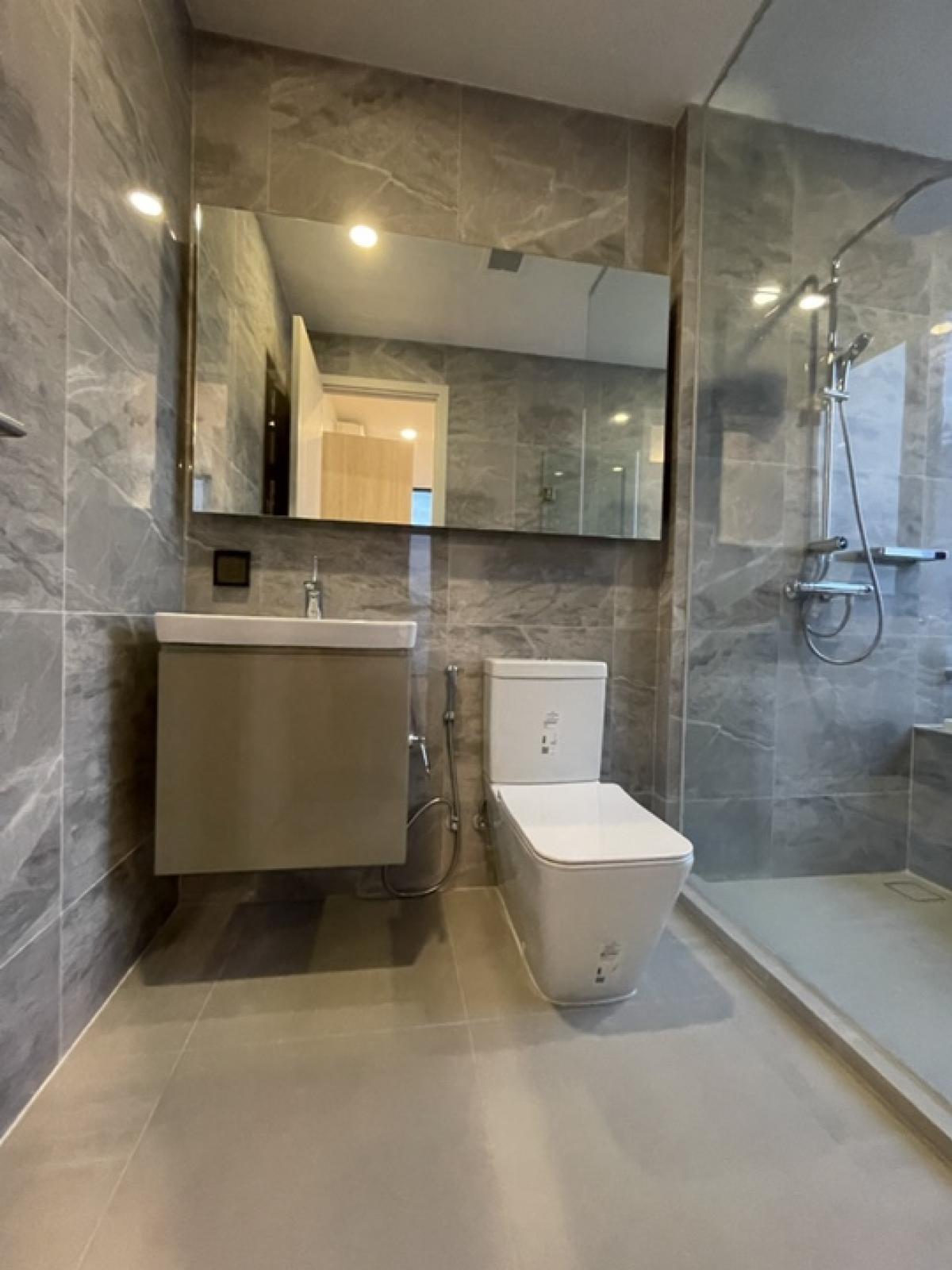 ขายคอนโดราชเทวี พญาไท : ขายคอนโด วิช ซิกเนเจอร์ 2 มิดทาวน์ สยาม ชั้น 14 ฟังก์ชัน 2 ห้องนอน 2 ห้องน้ำ พื้นที่ใช้สอย 58.27 ตร.ม. ห้องกว้าง วิวสวย(สยาม) เดินทางสะดวก ใกล้ BTS ราชเทวี เดินไปสยามพารากอนได้