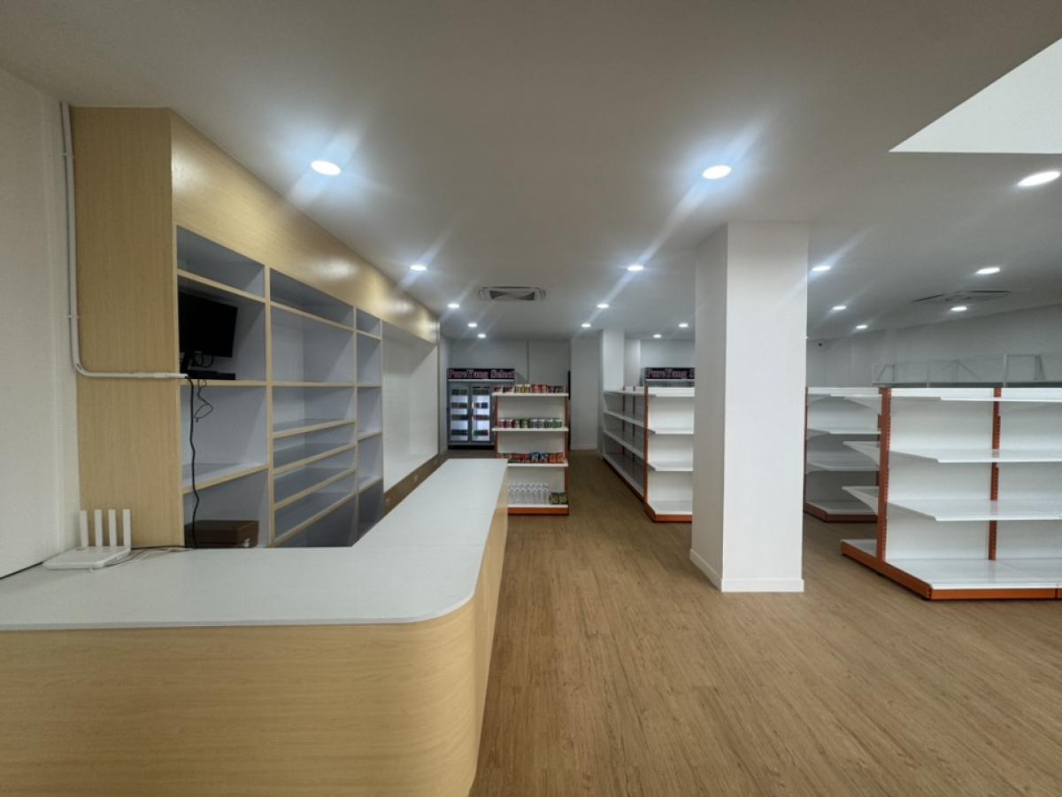 For RentRetail SpaceSukhumvit, Asoke, Thonglor : 📌 Rental space is suitable for cafe, restaurant, fine dining, Omakase, Branch, Workshop, Shabu, Grilled Ekkamai.