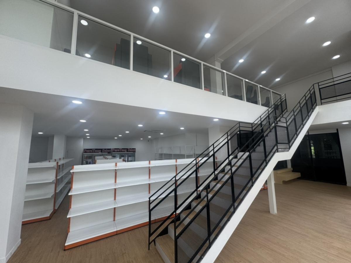 For RentRetail SpaceSukhumvit, Asoke, Thonglor : 📌 Rental space is suitable for cafe, restaurant, fine dining, Omakase, Branch, Workshop, Shabu, Grilled Ekkamai.