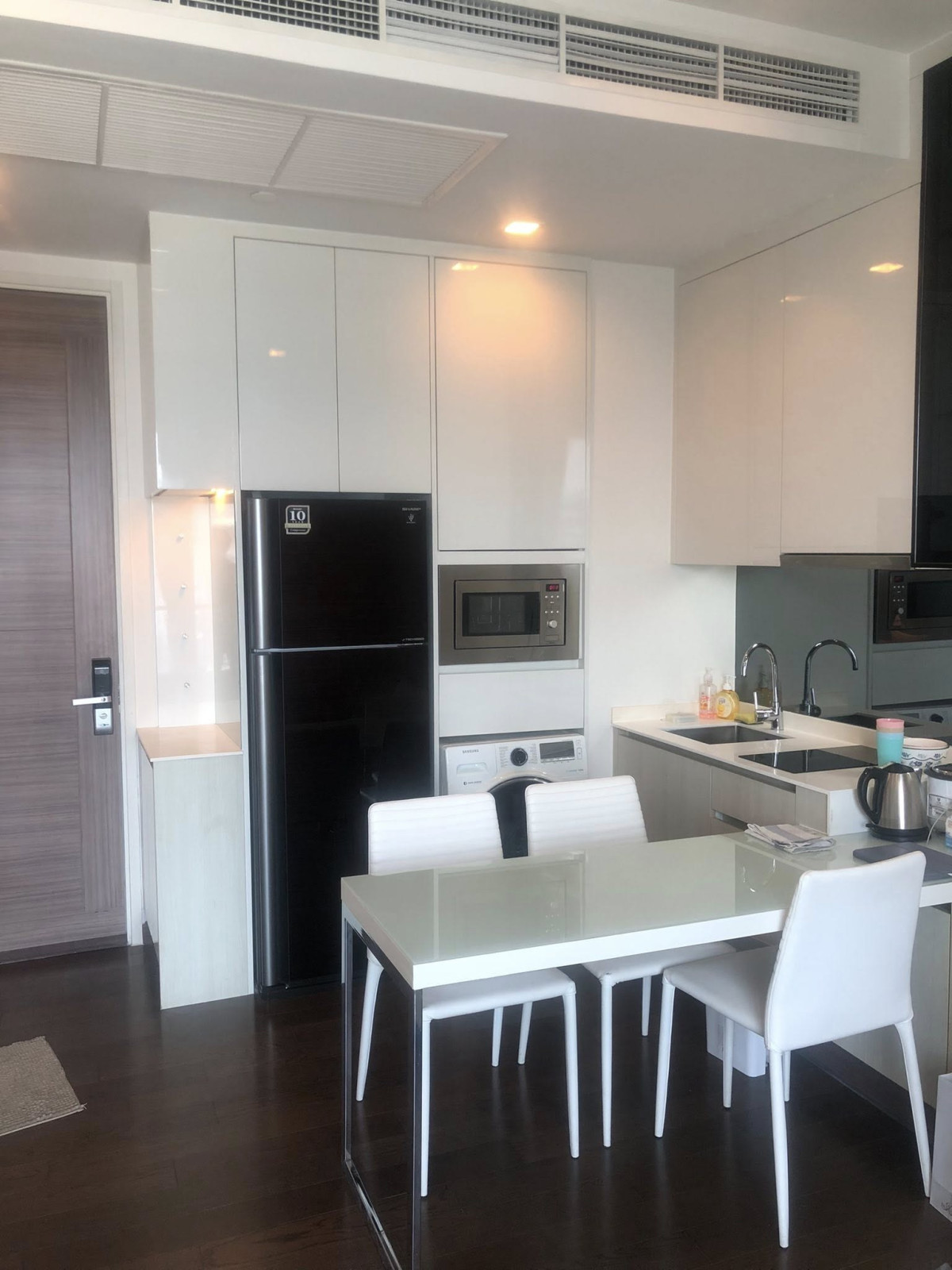 ขายคอนโดพระราม 9 เพชรบุรีตัดใหม่ RCA : ขายคอนโด  คิว อโศก MRT-เพชรบุรี มักกะสัน เขต ราชเทวี กรุงเทพ  CX-147287