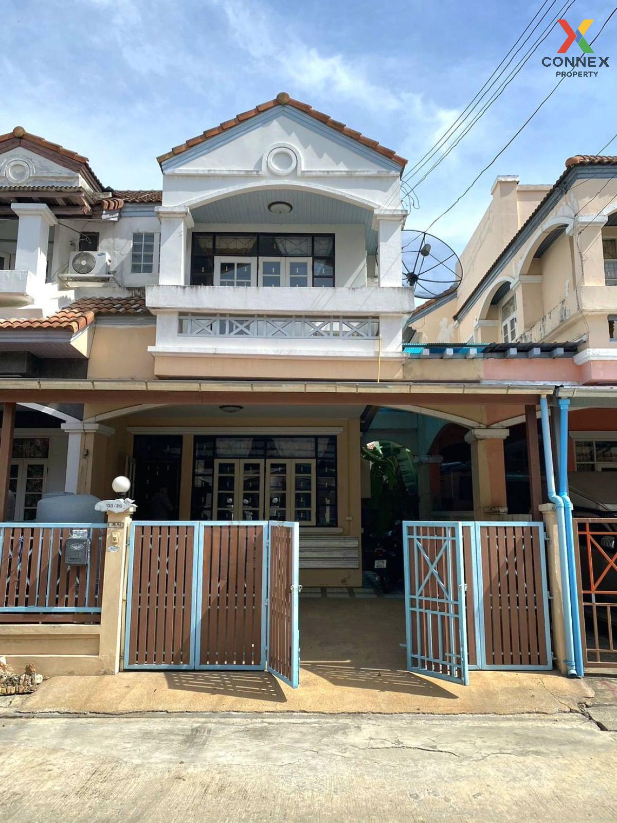 For SaleTownhomePathum Thani,Rangsit, Thammasat : For Sale Townhouse/Townhome  , Nanthana Garden Rangsit , wide frontage , Ban Klang , Mueang Pathum Thani , Pathum Thani , CX-116856