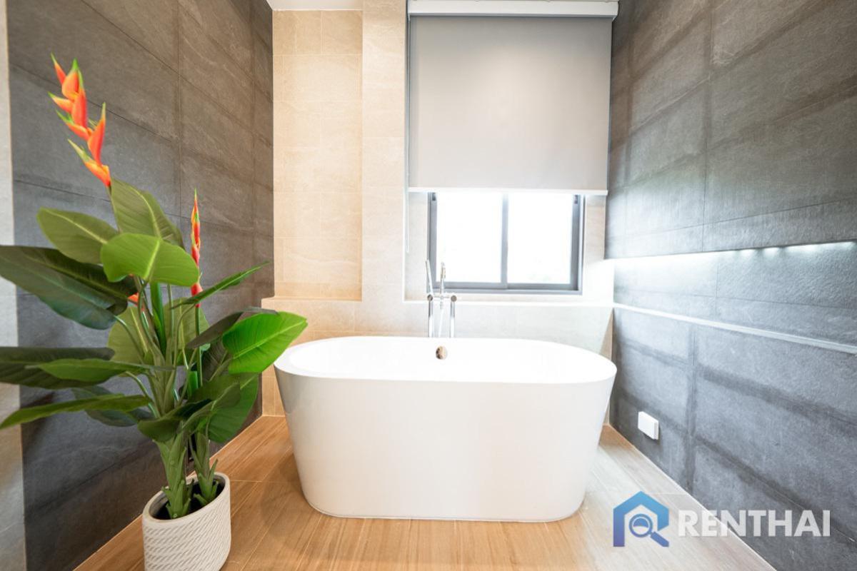 ขายบ้านพัทยา บางแสน ชลบุรี สัตหีบ : บ้านที่ดีที่สุดในหมู่บ้าน 4 ห้องนอน 4 ห้องน้ำ พร้อมเฟอร์นิเจอร์ครบครัน