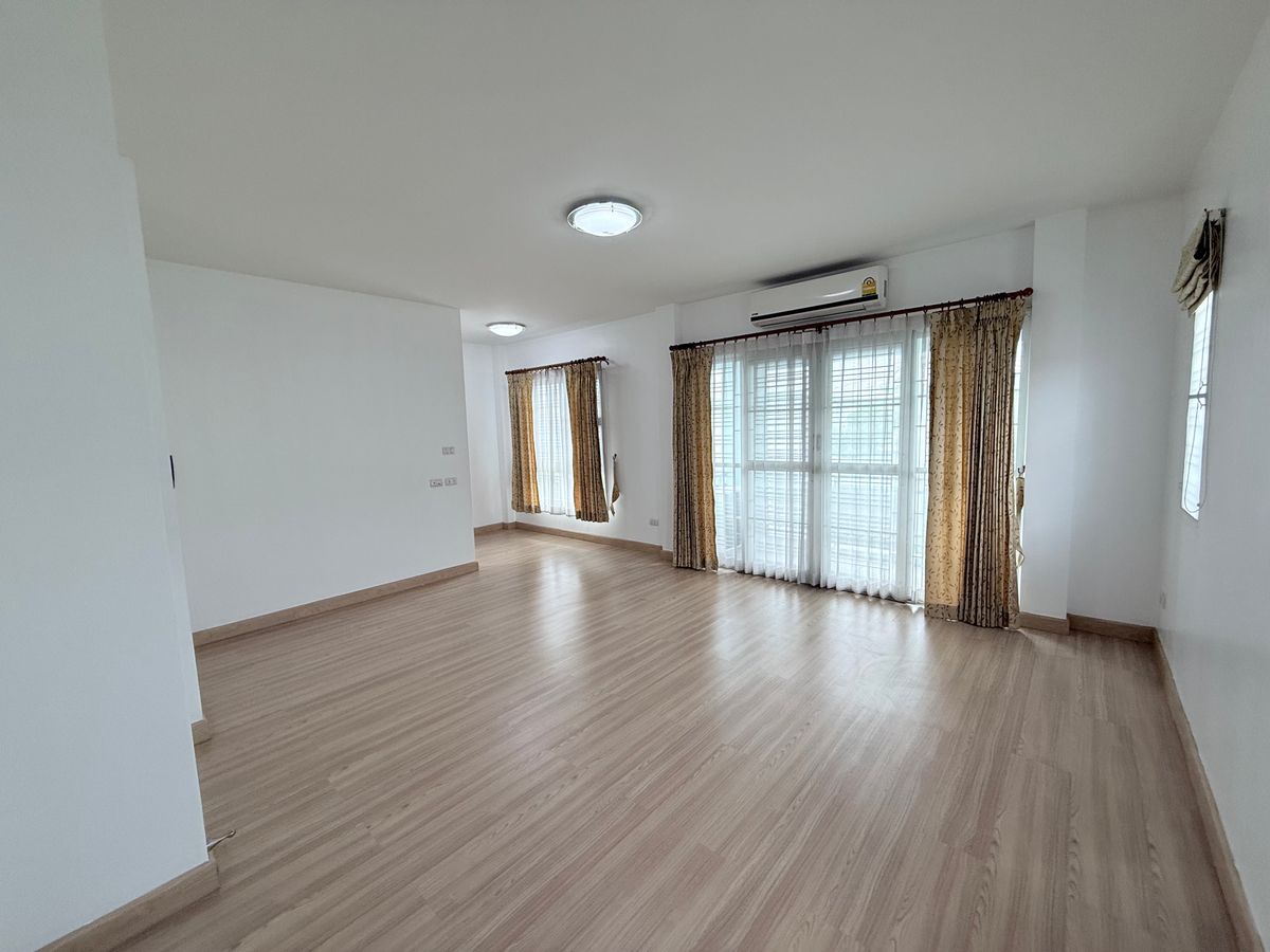 ขายบ้านนวมินทร์ รามอินทรา : 🏡 ขายถูกมาก! บ้านเดี่ยว 2 ชั้น หมู่บ้านเสนาวิลล์ คู้บอน 27 สวย สงบ พร้อมอยู่ บนทำเลศักยภาพ