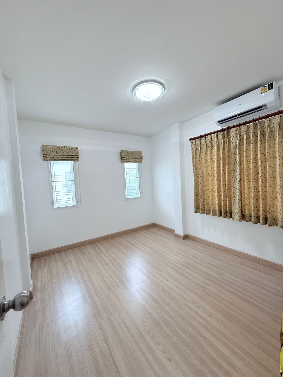 ขายบ้านนวมินทร์ รามอินทรา : 🏡 ขายถูกมาก! บ้านเดี่ยว 2 ชั้น หมู่บ้านเสนาวิลล์ คู้บอน 27 สวย สงบ พร้อมอยู่ บนทำเลศักยภาพ