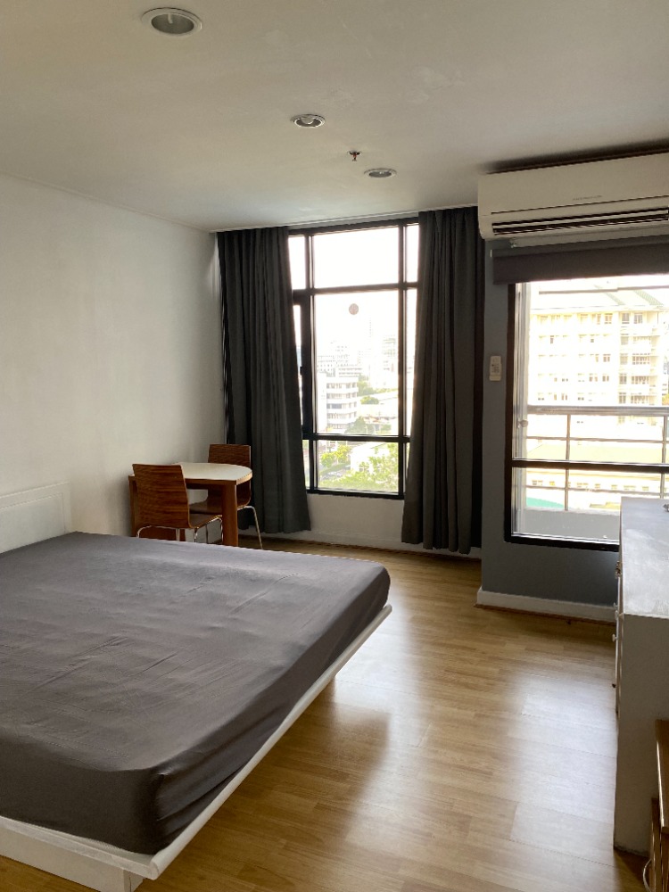 For RentCondoRatchathewi,Phayathai : For rent: Phayathai Place Condo Studio, beautiful view, airy, clean, very comfortable, ready to move in