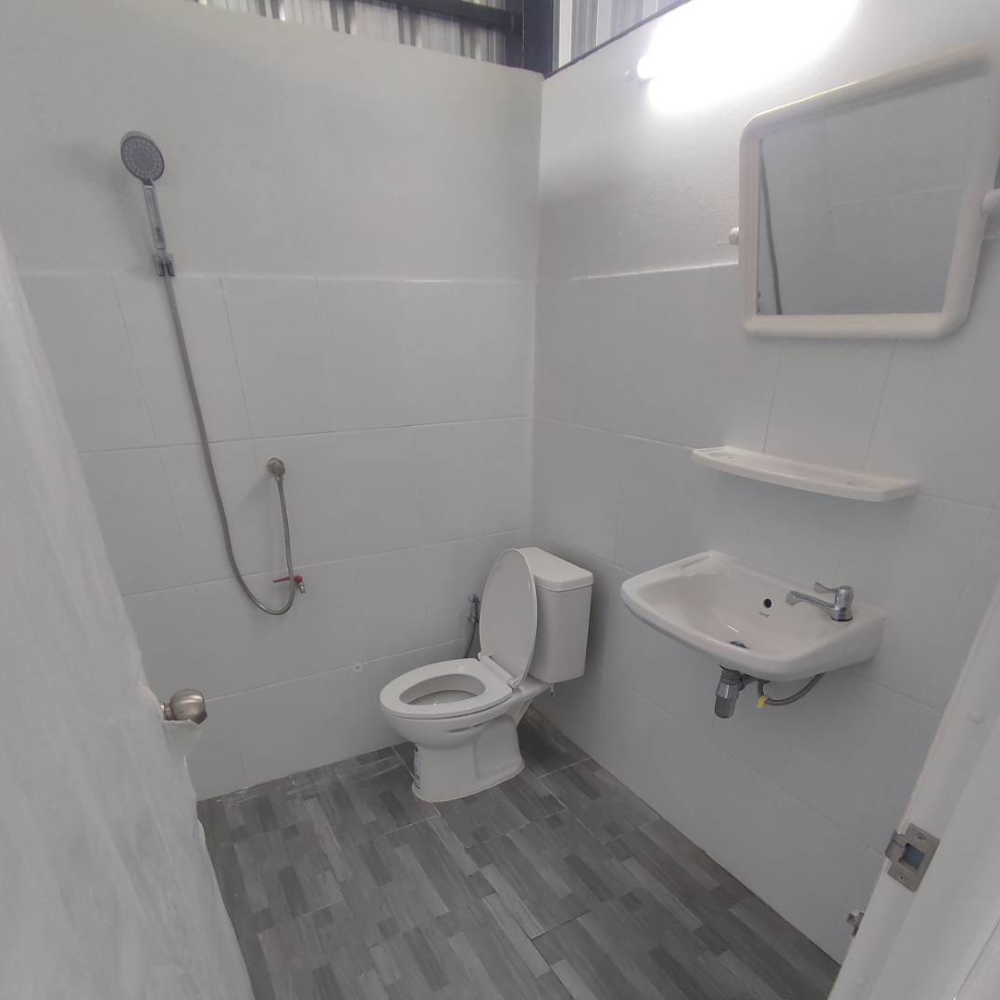 For RentWarehouseChaengwatana, Muangthong : Warehouse for rent 100 - 1000 sq.m., good location, cheap price, Kanchanaphisek Road, Khlong Khoi Pakkred, Nonthaburi