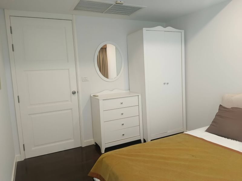 ให้เช่าคอนโดวิทยุ ชิดลม หลังสวน : 140 sqm สามคอนโดเตียงนอนให้เช่าใกล้ Lumpini Park