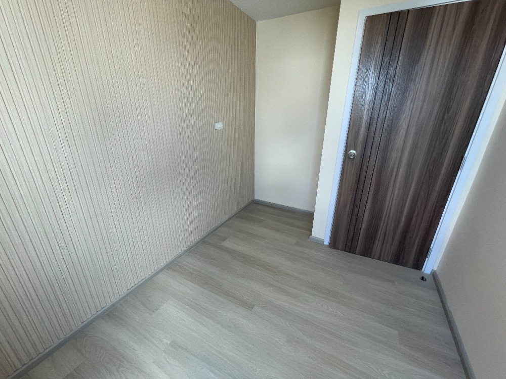 ขายคอนโดรัชดา ห้วยขวาง : ขายคอนโด The Belgravia รัชดา 17 ชั้น 6 ฟังก์ชัน 2 ห้องนอน 1 ห้องน้ำ พื้นที่ใช้สอย 34.00 ตร.ม. บรรยากาศเงียบสงบให้ความเป็นส่วนตัวสูง เพียง 3 นาที ถึง MRT สุทธิสาร และ MRT ห้วยขวาง