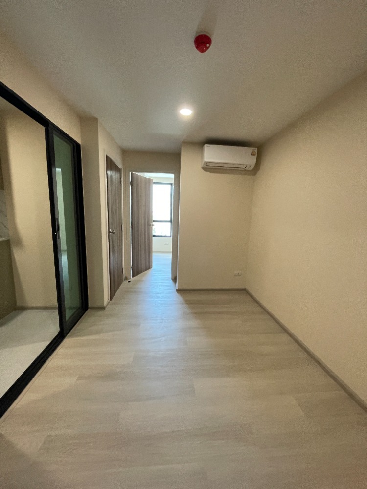 ขายคอนโดรัชดา ห้วยขวาง : ขายคอนโด The Belgravia รัชดา 17 ชั้น 6 ฟังก์ชัน 2 ห้องนอน 1 ห้องน้ำ พื้นที่ใช้สอย 34.00 ตร.ม. บรรยากาศเงียบสงบให้ความเป็นส่วนตัวสูง เพียง 3 นาที ถึง MRT สุทธิสาร และ MRT ห้วยขวาง