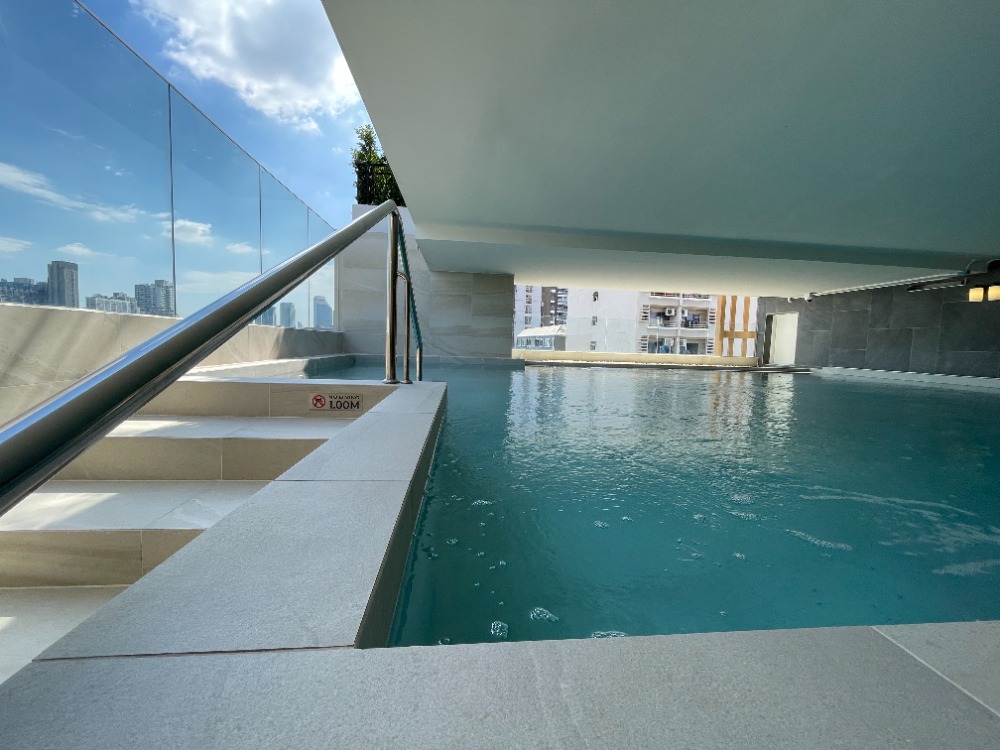 ขายคอนโดรัชดา ห้วยขวาง : ขายคอนโด The Belgravia รัชดา 17 ชั้น 6 ฟังก์ชัน 2 ห้องนอน 1 ห้องน้ำ พื้นที่ใช้สอย 34.00 ตร.ม. บรรยากาศเงียบสงบให้ความเป็นส่วนตัวสูง เพียง 3 นาที ถึง MRT สุทธิสาร และ MRT ห้วยขวาง