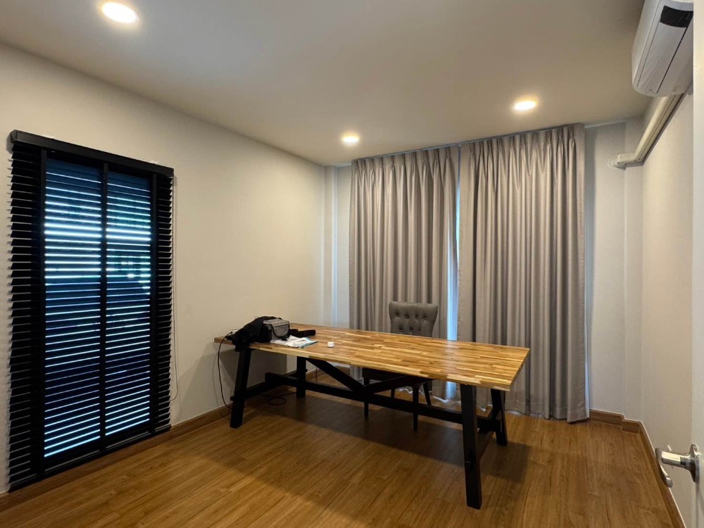 For RentHouseBangna, Bearing, Lasalle : K-6252 Urgent rent! Detached house, Centro Bangna, beautiful English style house, convenient transportation mega bangna