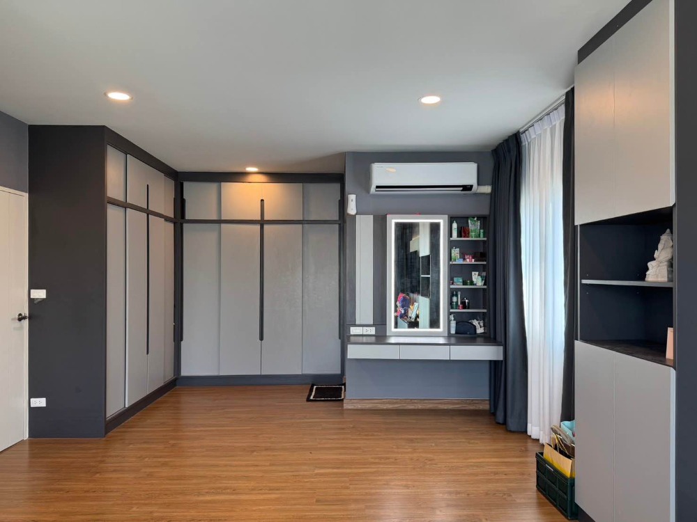 For RentHouseBangna, Bearing, Lasalle : K-6252 Urgent rent! Detached house, Centro Bangna, beautiful English style house, convenient transportation mega bangna