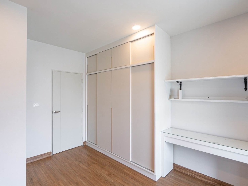 For RentHouseBangna, Bearing, Lasalle : K-6252 Urgent rent! Detached house, Centro Bangna, beautiful English style house, convenient transportation mega bangna