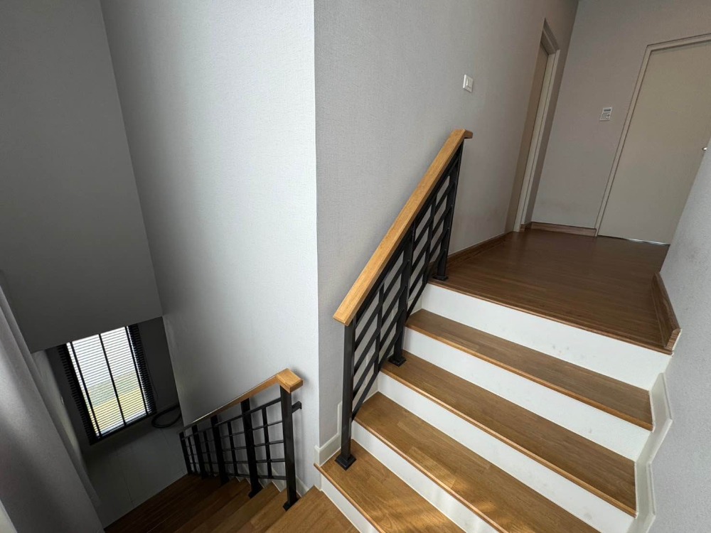 For RentHouseBangna, Bearing, Lasalle : K-6252 Urgent rent! Detached house, Centro Bangna, beautiful English style house, convenient transportation mega bangna