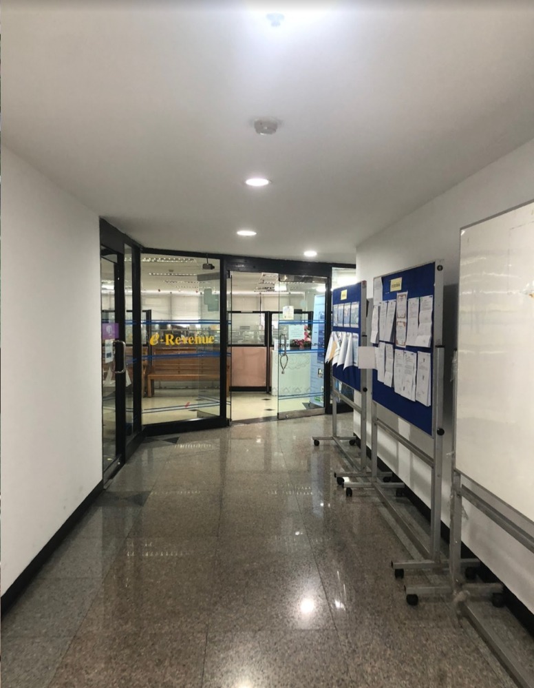 For SaleCondoRatchathewi,Phayathai : Phayathai Plaza 110 SQ.M. Eng 中 日 Please Add Line ID @806QPHGN O8415O5483