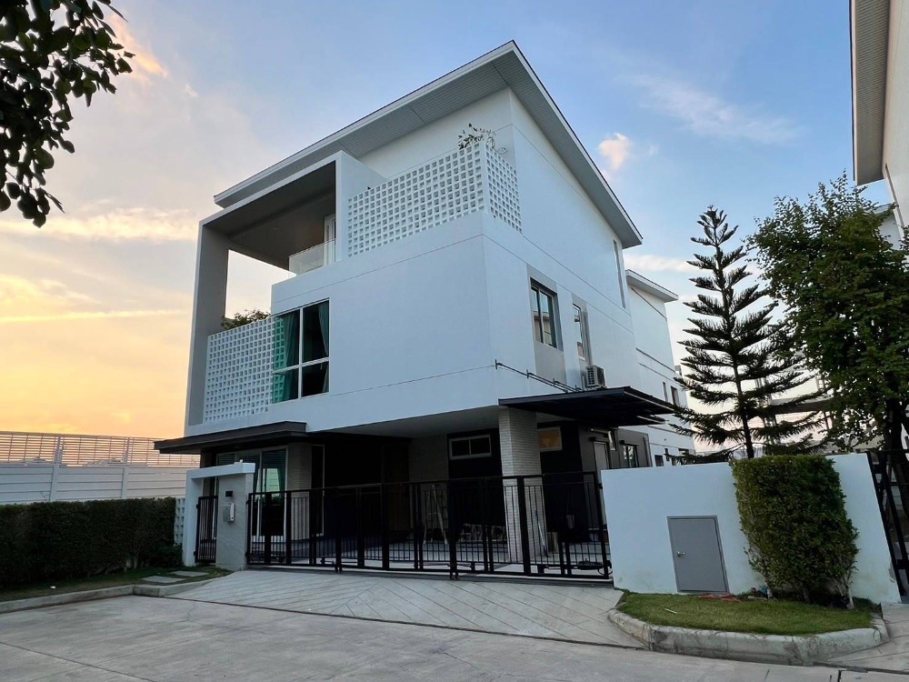 For RentPattanakan, Srinakarin : RENT/NIRVANA Absolute Krungthep Kreetha