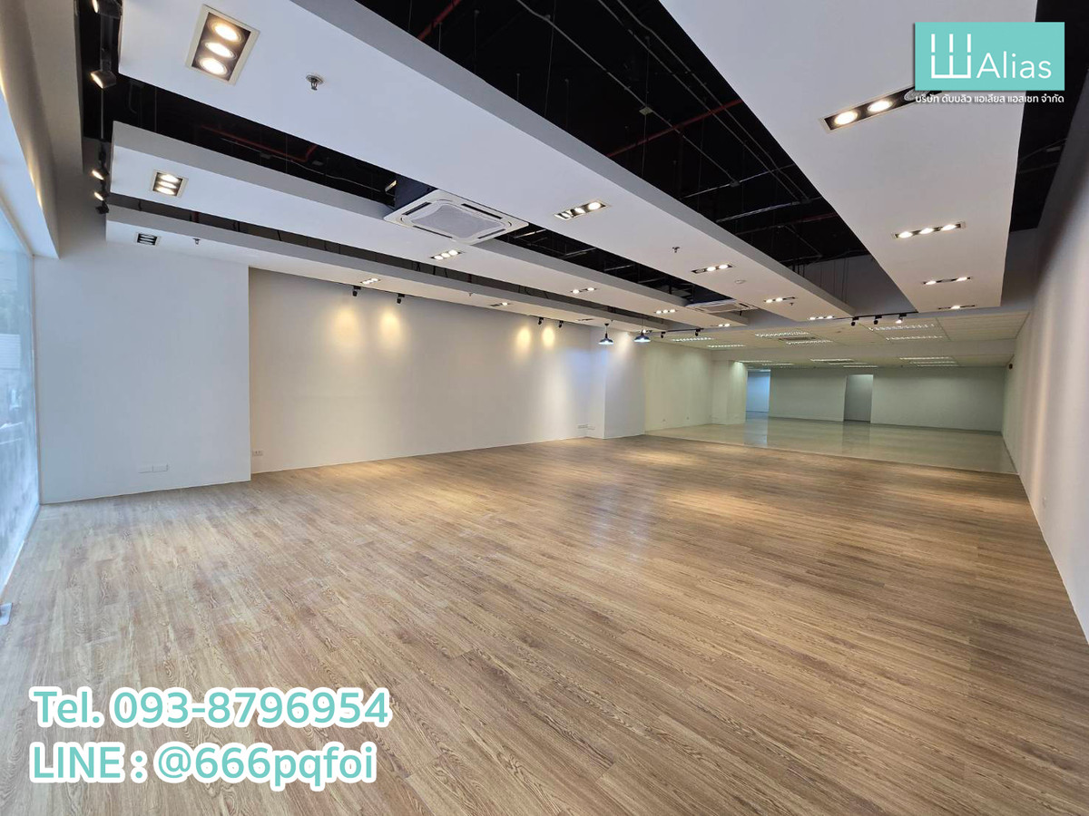 For RentRetail SpaceSukhumvit, Asoke, Thonglor : Spacious Commercial Space / Shop for rent in Sukhumvit