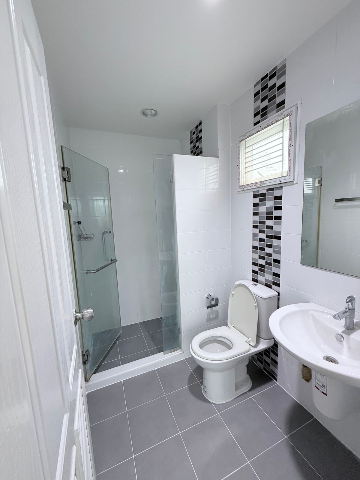 ขายบ้านนวมินทร์ รามอินทรา : 🏡 ขายถูกมาก! บ้านเดี่ยว 2 ชั้น หมู่บ้านเสนาวิลล์ คู้บอน 27 สวย สงบ พร้อมอยู่ บนทำเลศักยภาพ