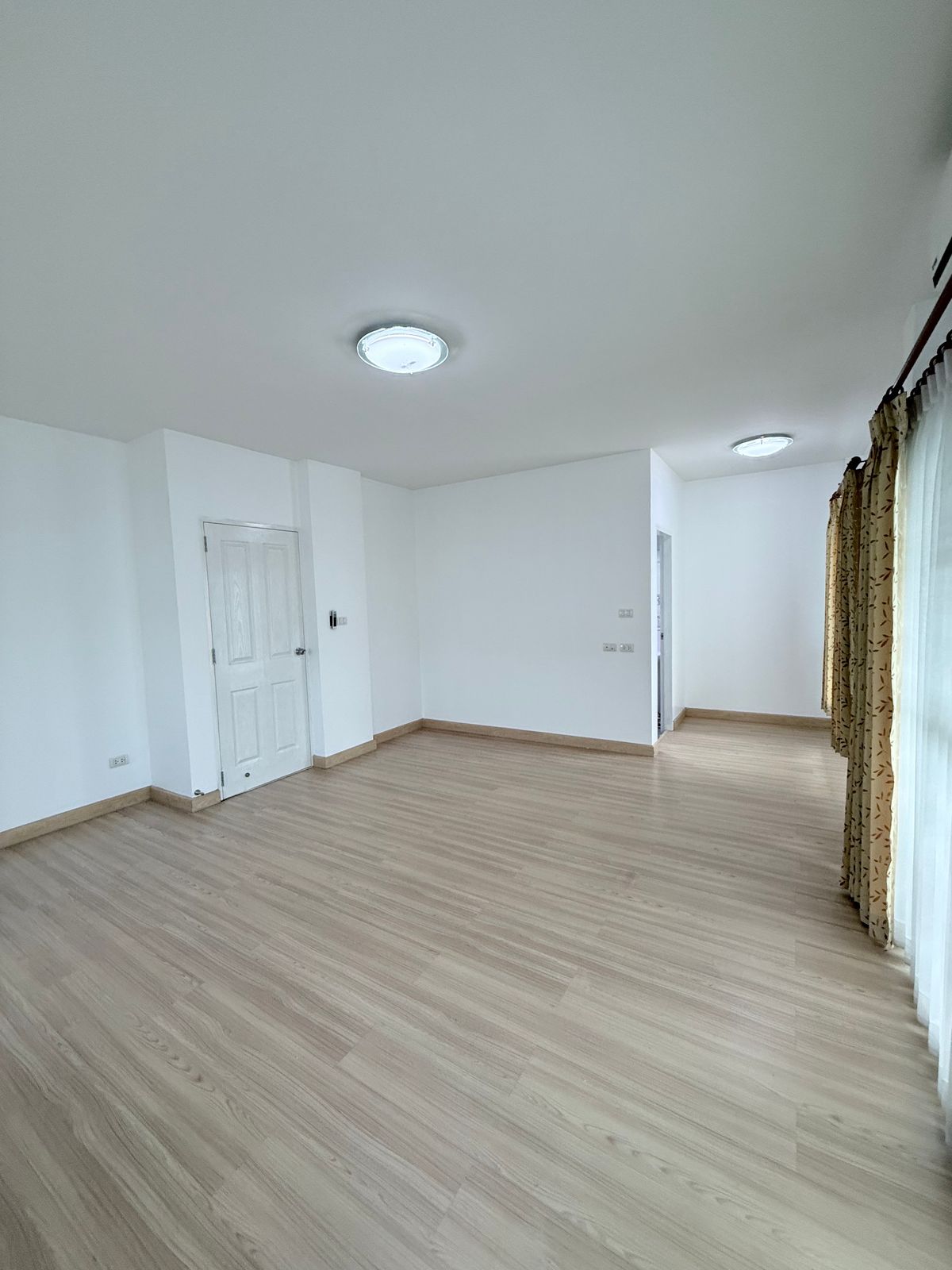 ขายบ้านนวมินทร์ รามอินทรา : 🏡 ขายถูกมาก! บ้านเดี่ยว 2 ชั้น หมู่บ้านเสนาวิลล์ คู้บอน 27 สวย สงบ พร้อมอยู่ บนทำเลศักยภาพ