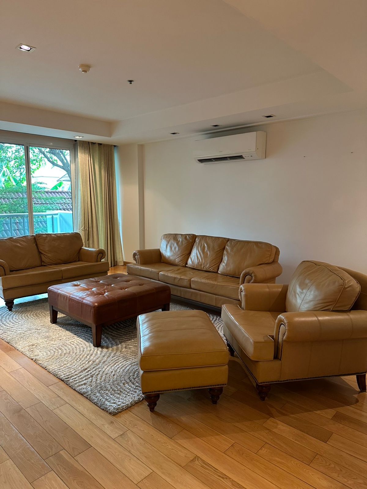 ให้เช่าคอนโดสุขุมวิท อโศก ทองหล่อ : 🐶For Rent Pet-Friendly🐱✨Belgravia Residence Sukhumvit 30/1✨ 4 beds, 4 baths, size 300 sqm, Near BTS , Tel.0982645161