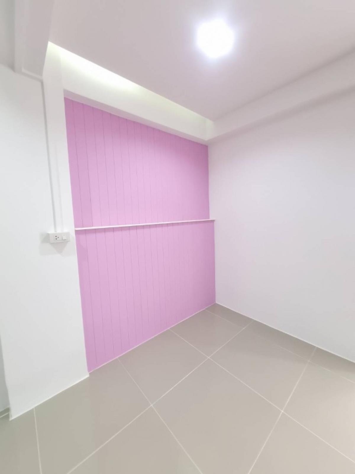 ขายคอนโดนวมินทร์ รามอินทรา : คอนโดอินทราวิลล์ทาวน์ อาคาร 4 ชั้น 2