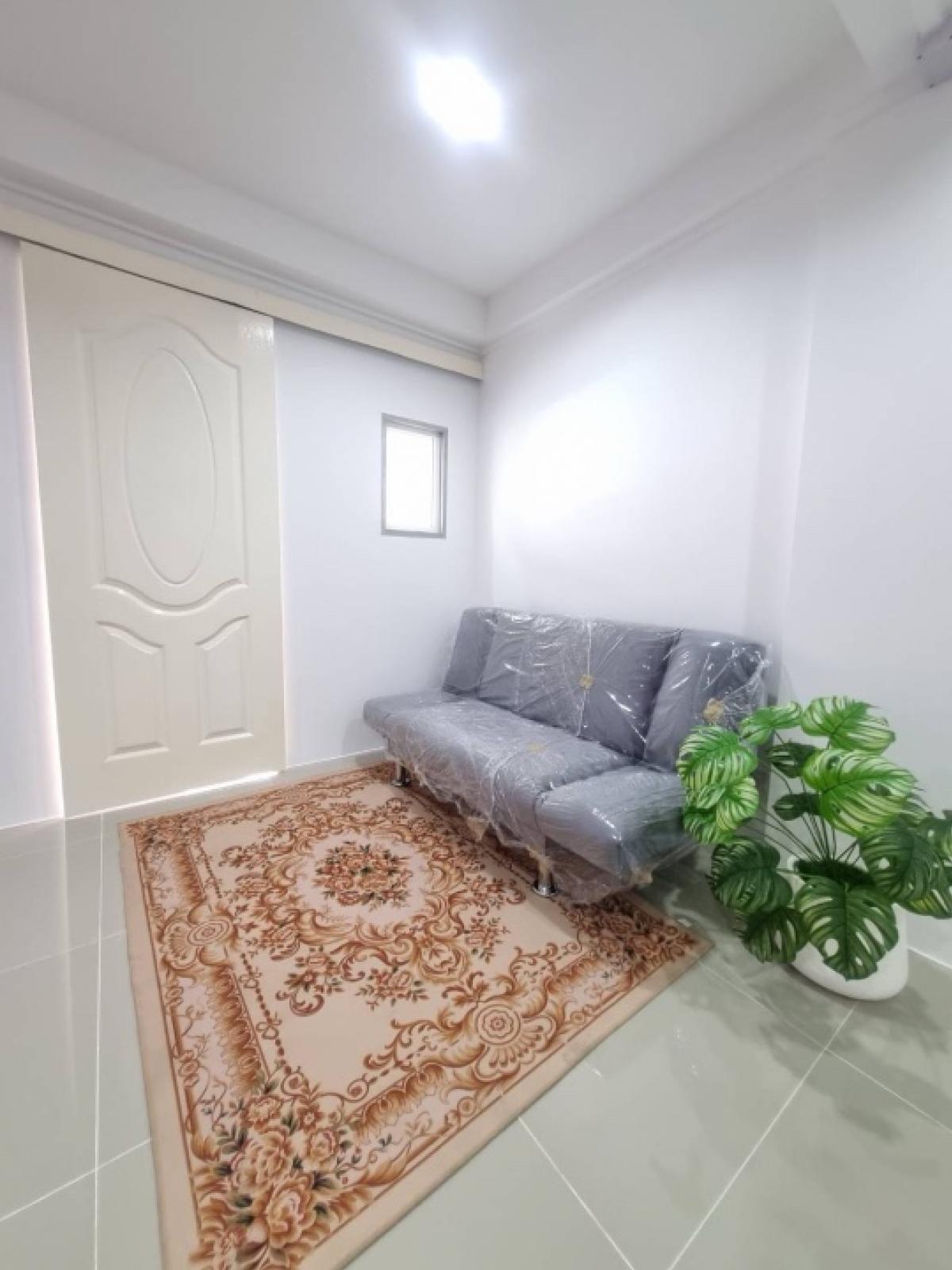 ขายคอนโดนวมินทร์ รามอินทรา : คอนโดอินทราวิลล์ทาวน์ อาคาร 4 ชั้น 2