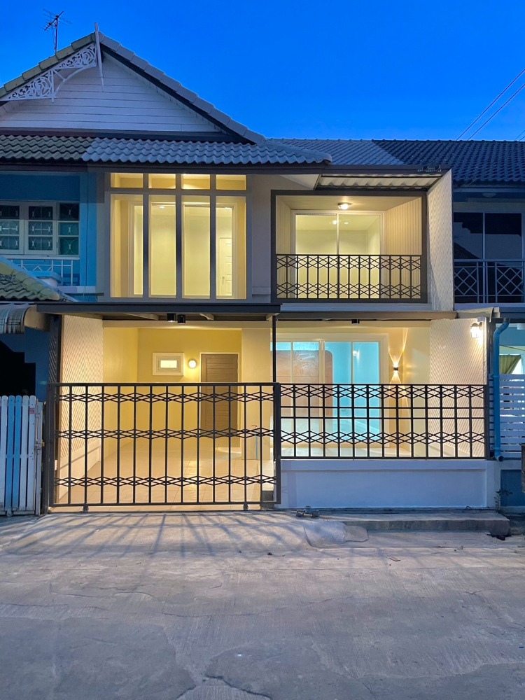 ขายทาวน์โฮมนนทบุรี บางใหญ่ บางบัวทอง : หมู่บ้าน พฤกษา 14บี  ถนนวัดลาดปลาดุก บางบัวทอง