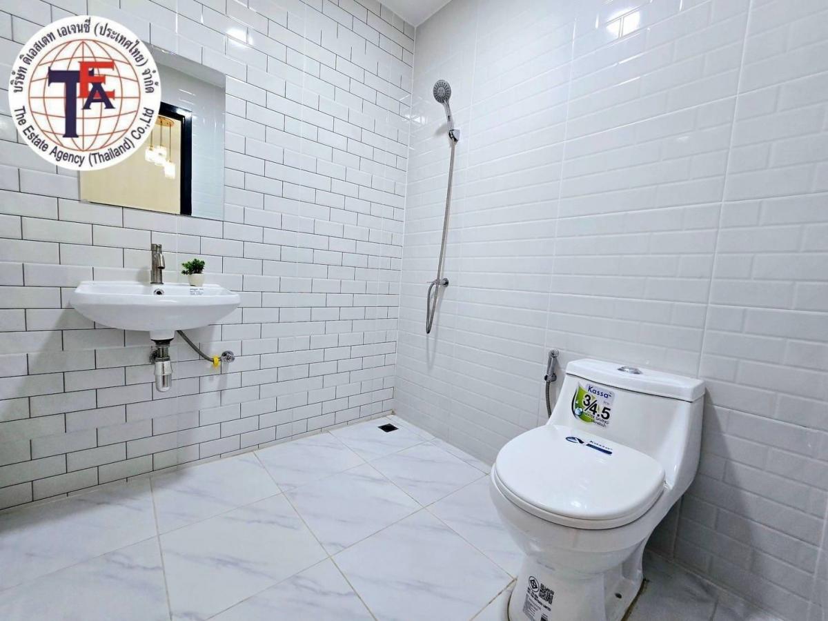 For SaleTownhomeNawamin, Ramindra : 2-storey townhouse for sale, Prime Ramindhra Kooborn, Ram Inthra-Khubon Bon 27, Pink River, Pink River, Khlong Song, Fashion Island, Safari, Panya, Intra, Phraya Surent Motorway Expressway Sin Medical Hospital Nopparat Hospital Demonstration School