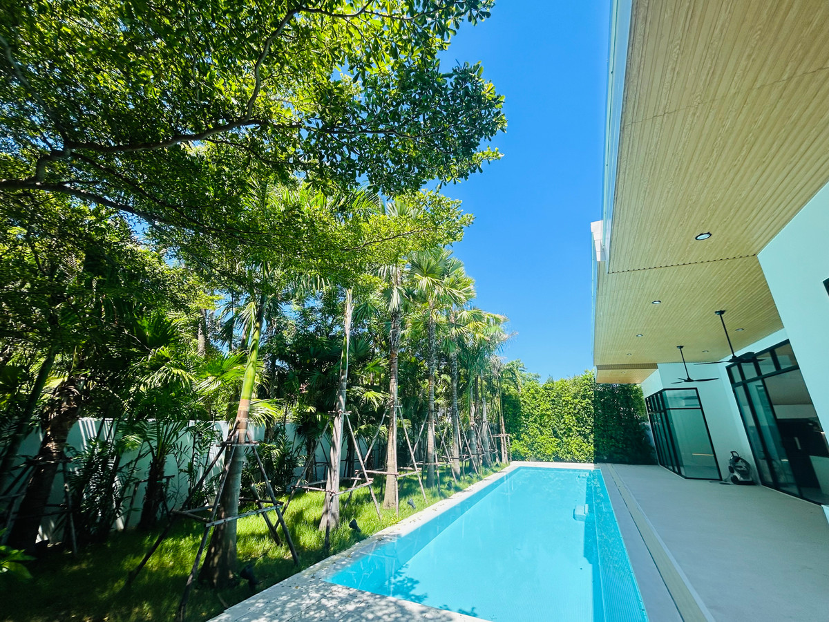 For SaleHouseVipawadee, Don Mueang, Lak Si : 🏡 🌴 🥰 Brand-New Architect-Designed Luxury Pool Villa in Beverly Hills Chaeng Wattana 