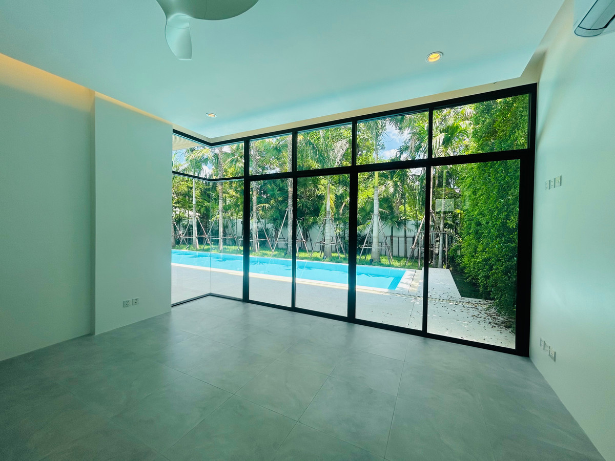 For SaleHouseVipawadee, Don Mueang, Lak Si : 🏡 🌴 🥰 Brand-New Architect-Designed Luxury Pool Villa in Beverly Hills Chaeng Wattana 