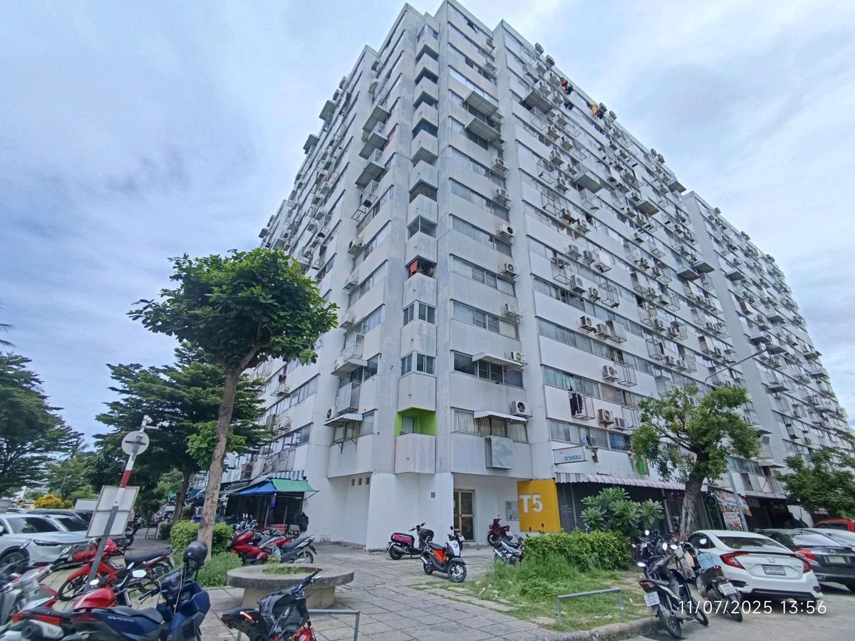 For SaleCondoChaengwatana, Muangthong : 🍒 Sell Popula Condomium Building, Muang Thong Thani Condominium, Muang Thong Thani Teacher Building, Size 29 square meters, empty room, 05, near Sukhothai Thammathirat College and Impact Muang Thong Thani ✅ Price 440,000 baht. Interested contact Cherry. 0