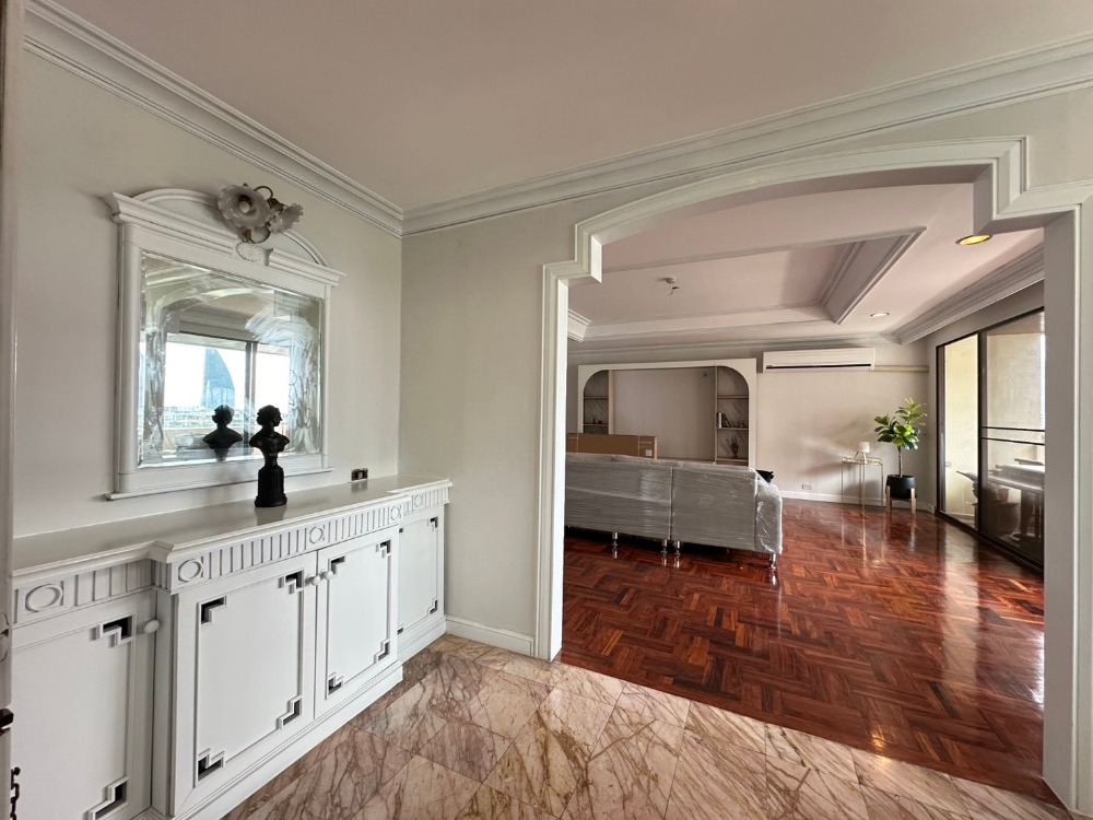 For RentCondoSukhumvit, Asoke, Thonglor : ✨ 2 bedroom condo for rent, new furniture, lifting the balcony set, BTS Phrom Phong Thong Lo is ready.