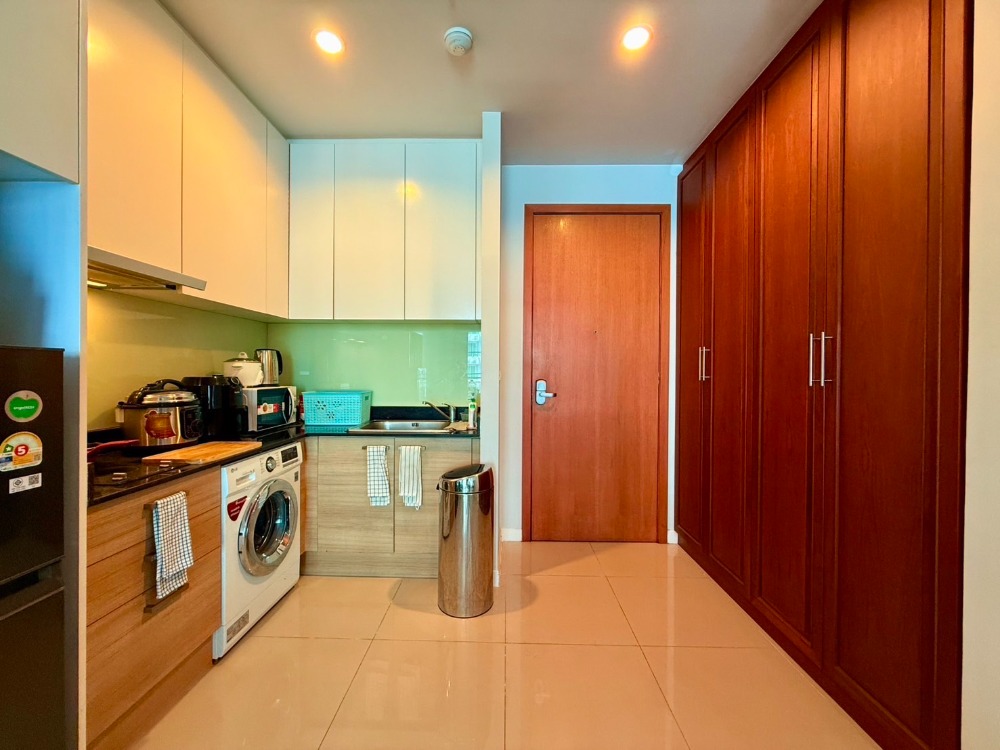 For SaleCondoRama9, Petchburi, RCA : Circle Condominium / Studio (FOR SALE), Circle Condominium / Studio (For Sale) TARN187
