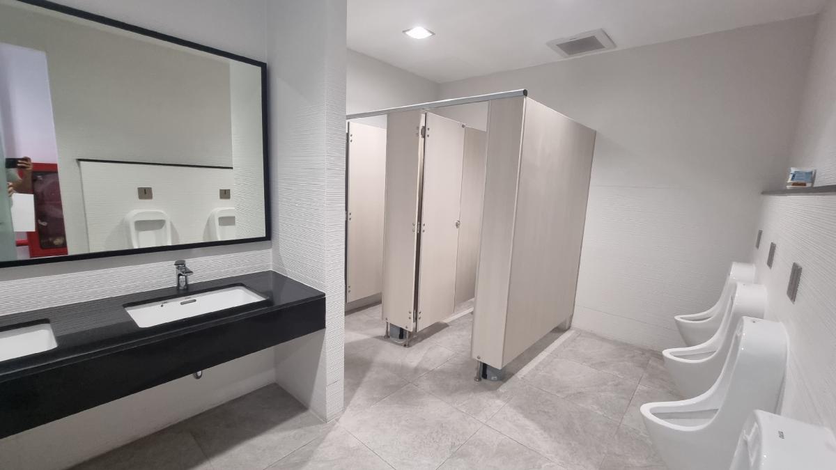 For RentOfficeSukhumvit, Asoke, Thonglor : BTS Thonglor BTS Rental Location Near BTS 700 baht per square meter 193.6 square meters